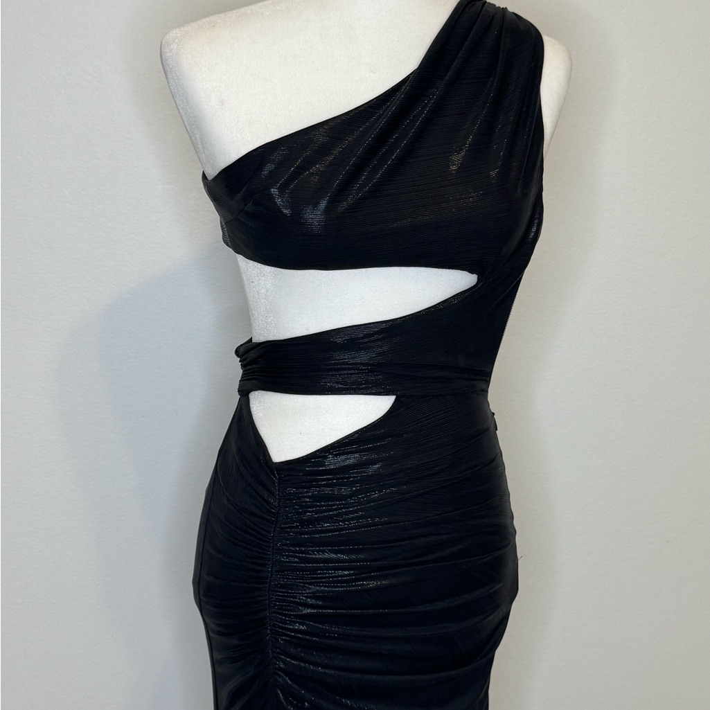 Sleek Black One-Shoulder Cut-Out Dress